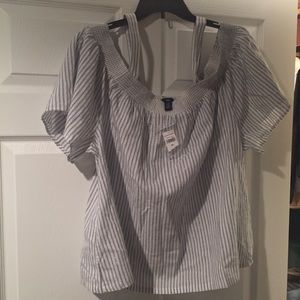 Gap off shoulder shirt